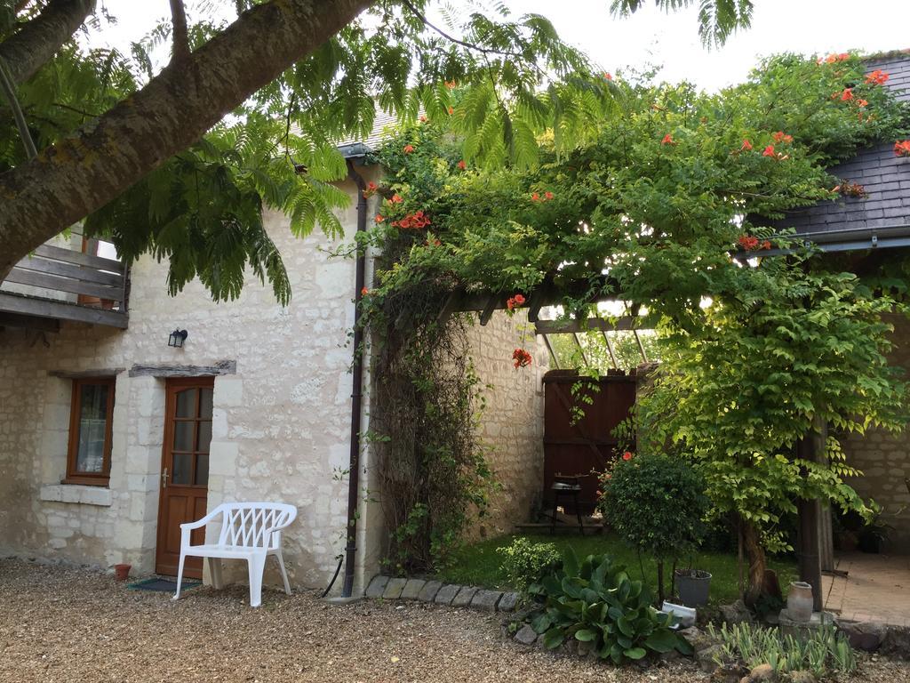 Les Caves Hotel Ambillou-Chateau ภายนอก รูปภาพ