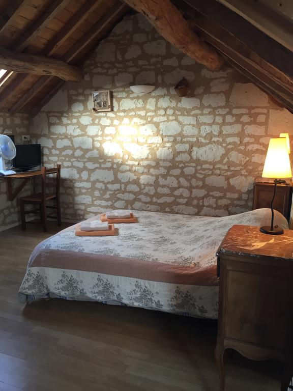 Les Caves Hotel Ambillou-Chateau ภายนอก รูปภาพ