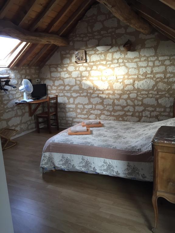 Les Caves Hotel Ambillou-Chateau ภายนอก รูปภาพ