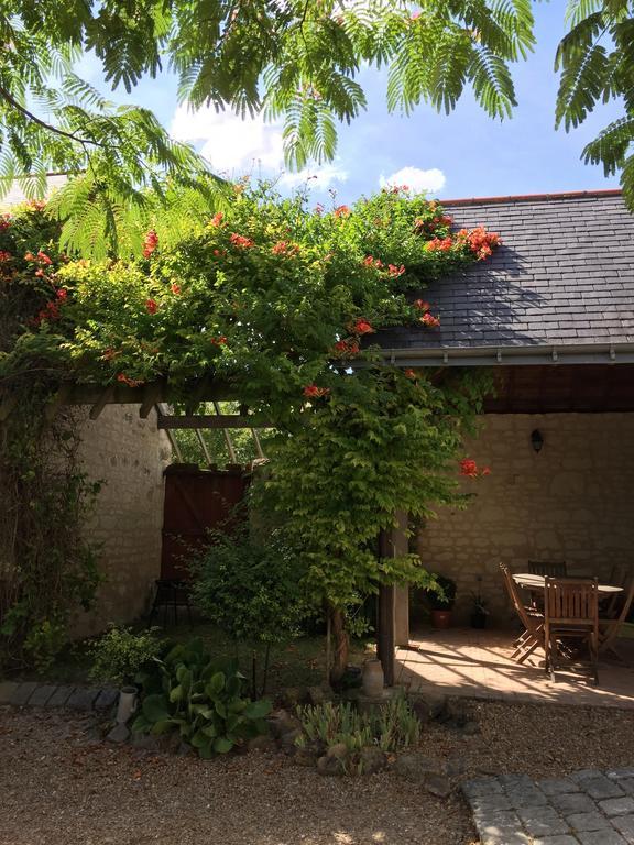Les Caves Hotel Ambillou-Chateau ภายนอก รูปภาพ